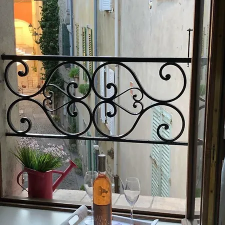 Duplex Au Coeur Du Vieil Antibes Apartment Exterior photo
